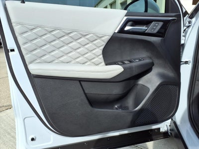 2025 Mitsubishi Outlander PHEV SEL