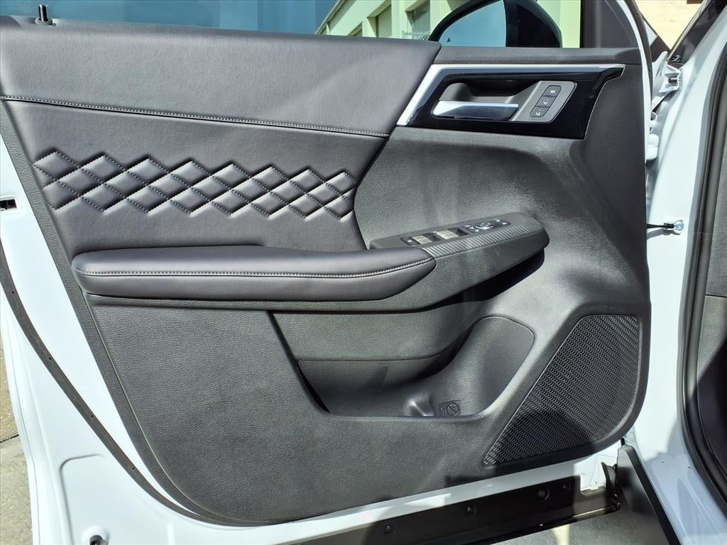 2025 Mitsubishi Outlander PHEV SEL Black Edition