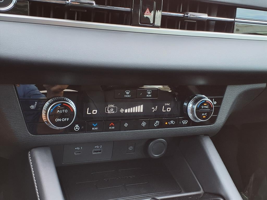 2025 Mitsubishi Outlander PHEV SEL Black Edition