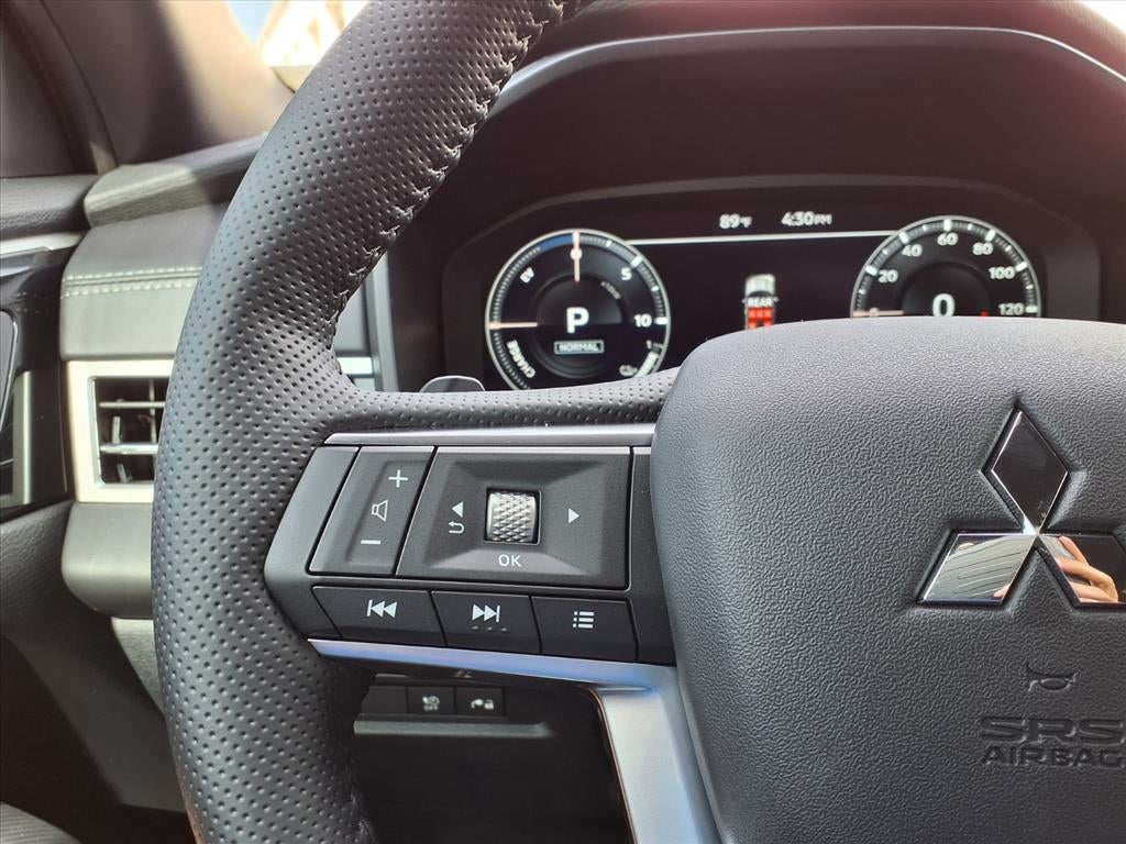 2025 Mitsubishi Outlander PHEV SEL Black Edition