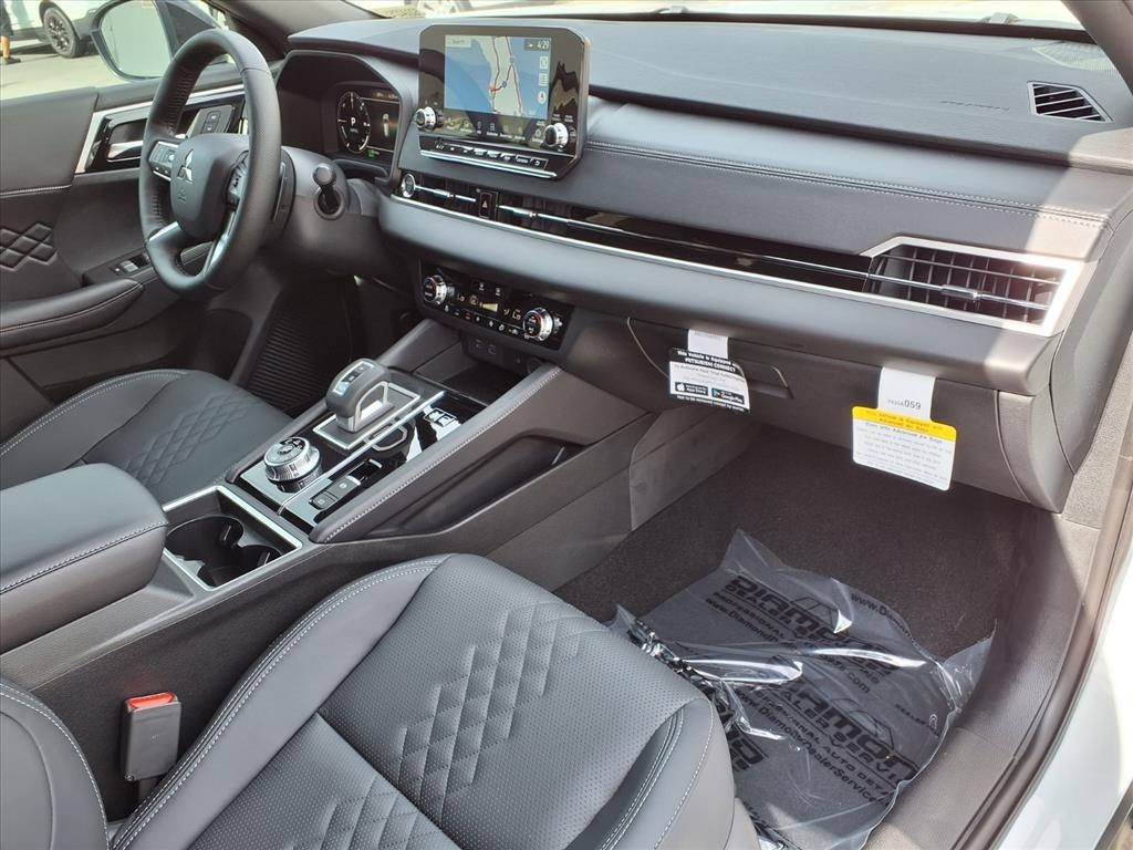 2025 Mitsubishi Outlander PHEV SEL Black Edition