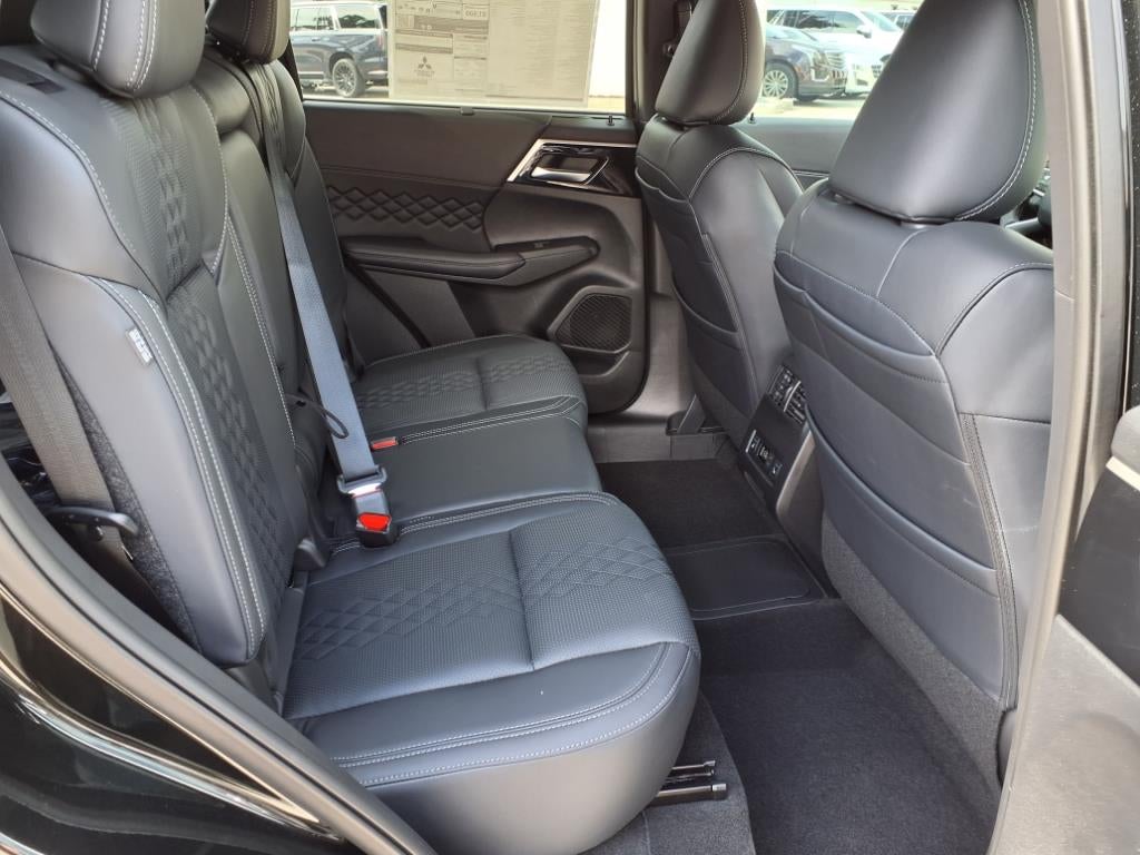 2025 Mitsubishi Outlander PHEV SEL Black Edition