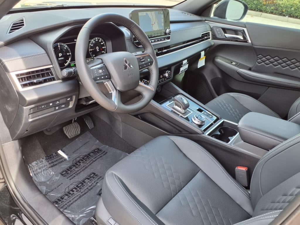 2025 Mitsubishi Outlander PHEV SEL Black Edition