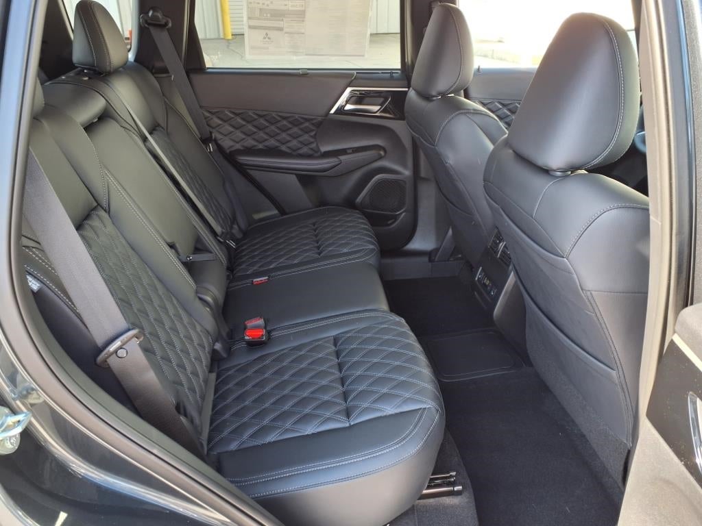 2025 Mitsubishi Outlander PHEV SEL