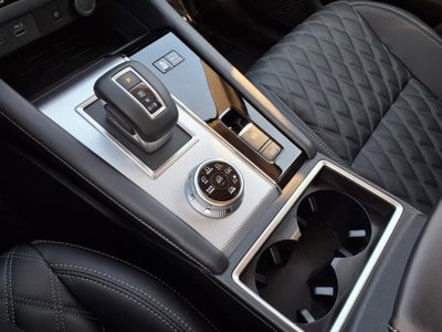 2025 Mitsubishi Outlander PHEV SEL