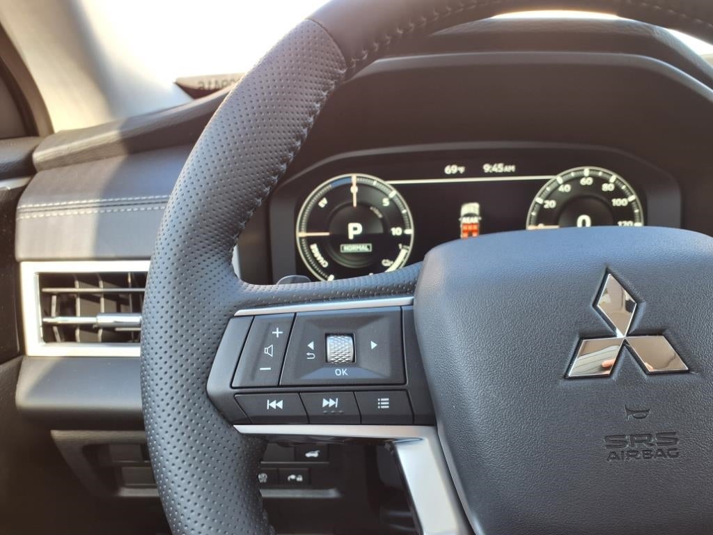 2025 Mitsubishi Outlander PHEV SEL