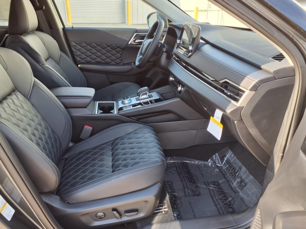 2025 Mitsubishi Outlander PHEV SEL