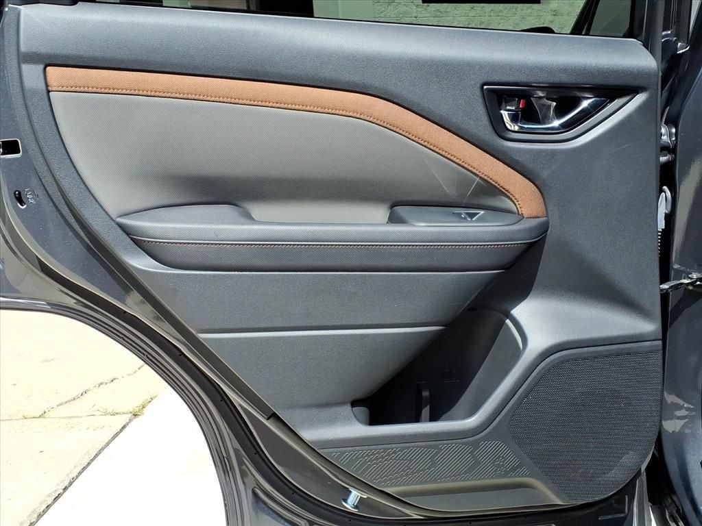 2025 Subaru Forester Sport - Photo 17