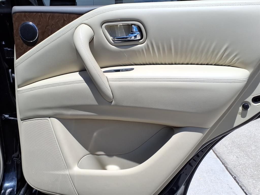2017 INFINITI QX80 Base