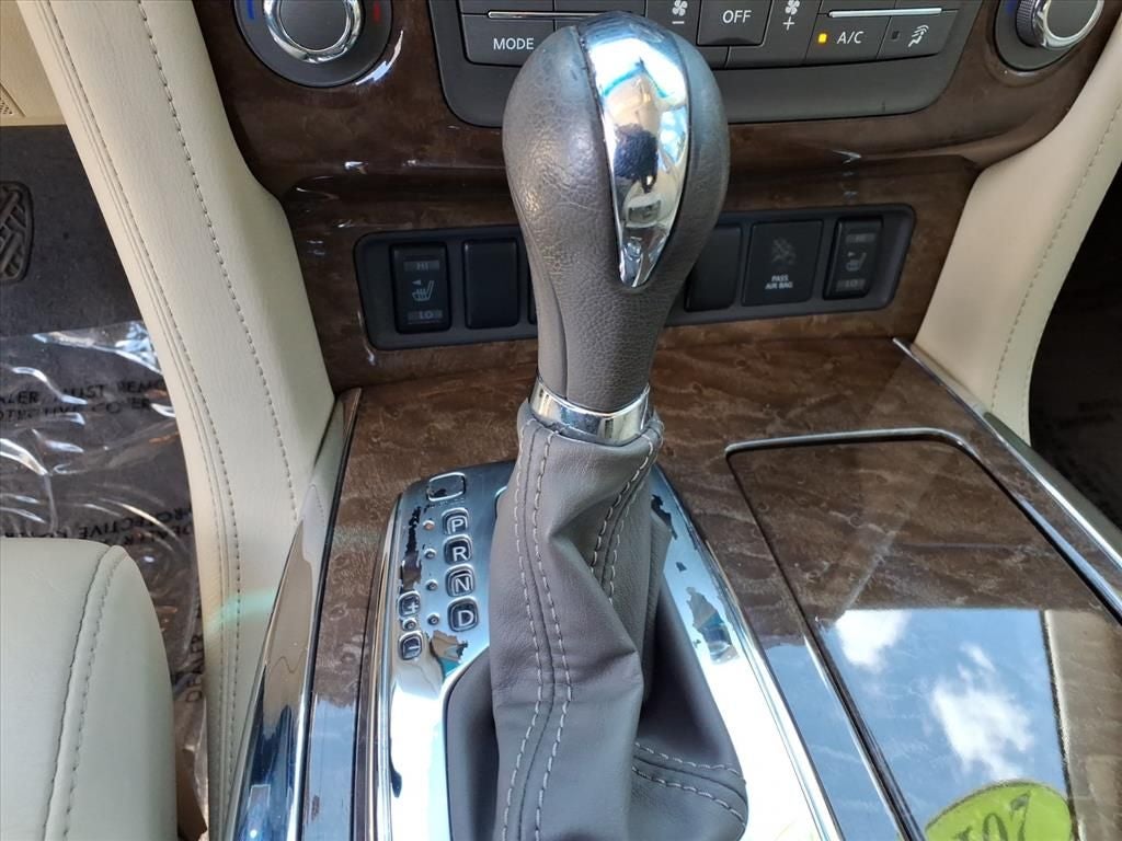 2017 INFINITI QX80 Base