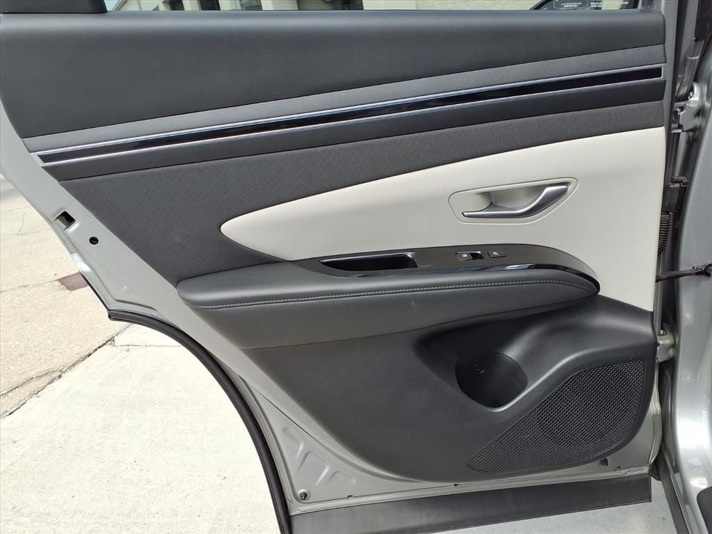 2022 Hyundai Tucson Limited - Photo 17