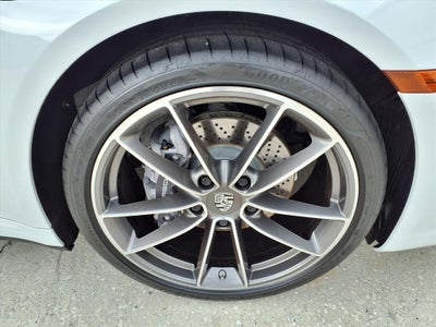 2020 Porsche 911 Carrera